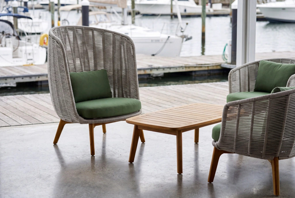 Bagel Highback Lounge Armchair setting