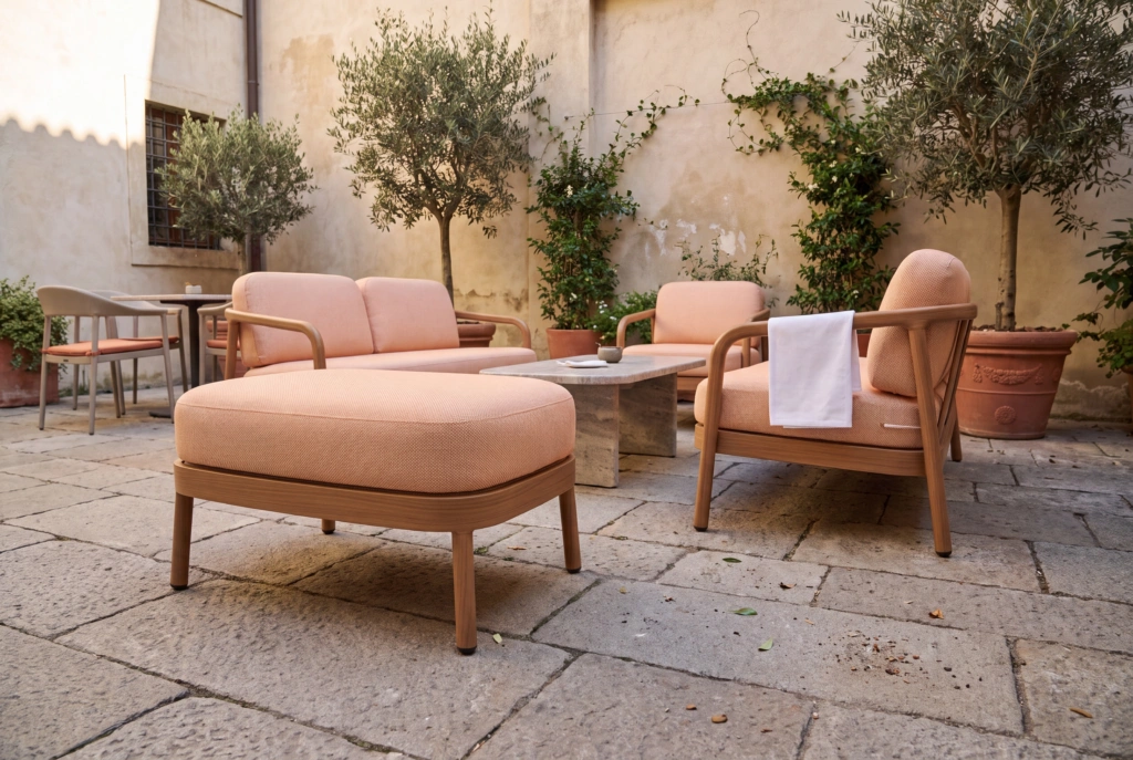 Jumbo Footstool setting