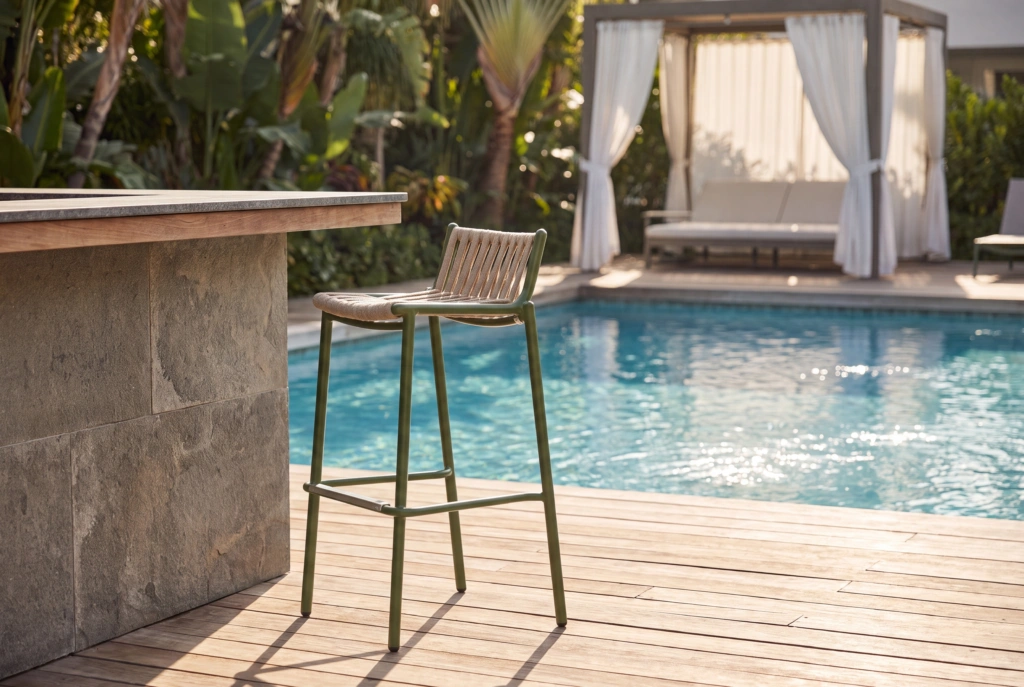 Loop Barstool setting