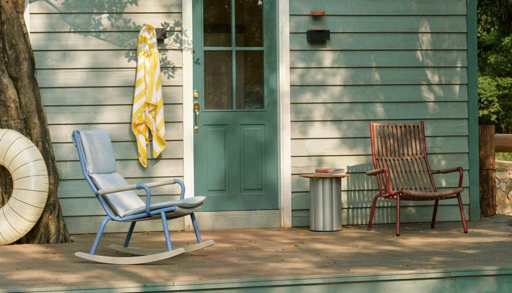 Loop Highback Lounge Armchair in an outdoor setting