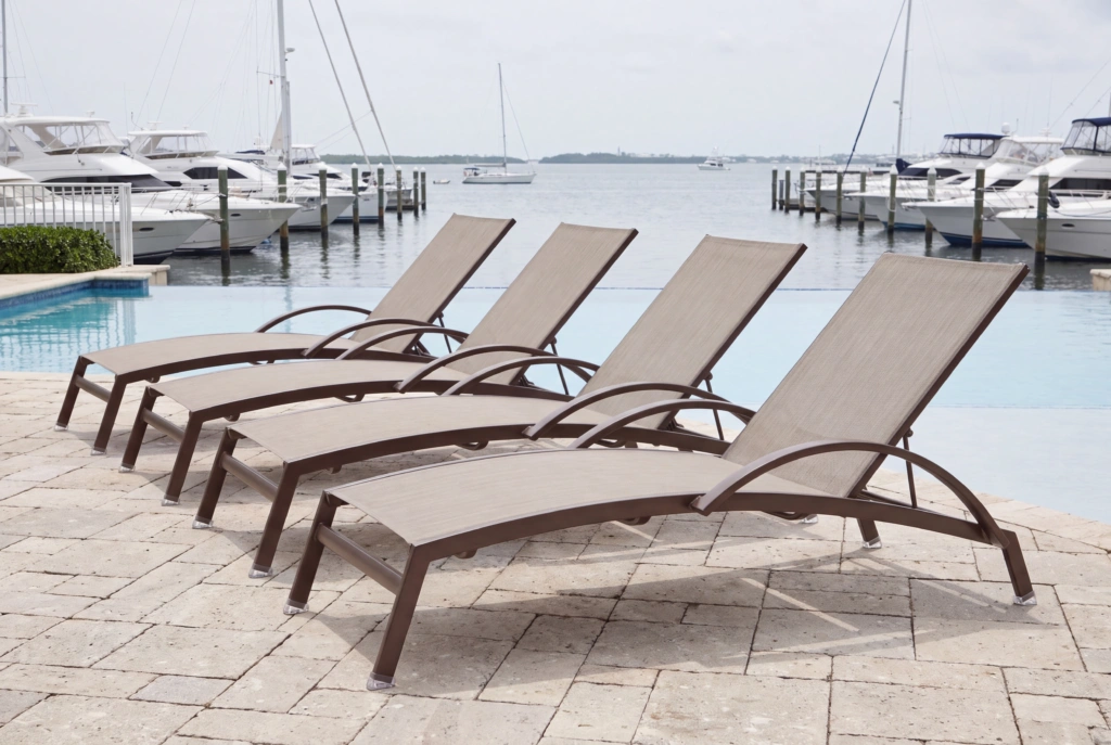 Jupiter Sunlounger A setting