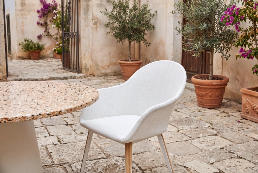 Monaco A Tex with Padded Seat setting