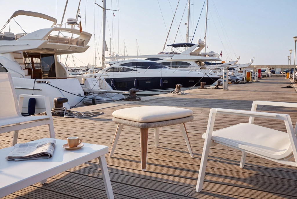 Monaco Lounge Footrest Rope setting