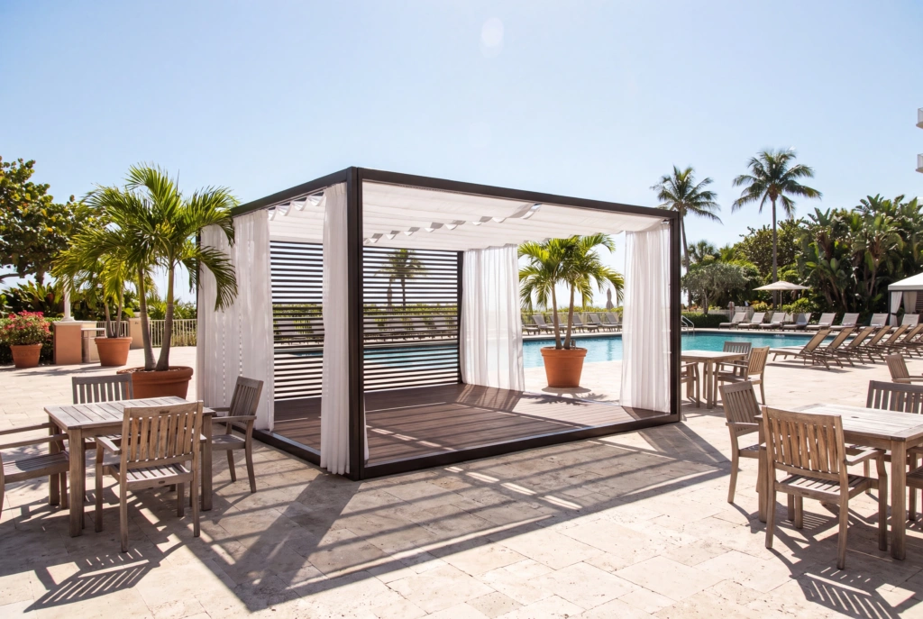 Palm Beach Cabana XL setting