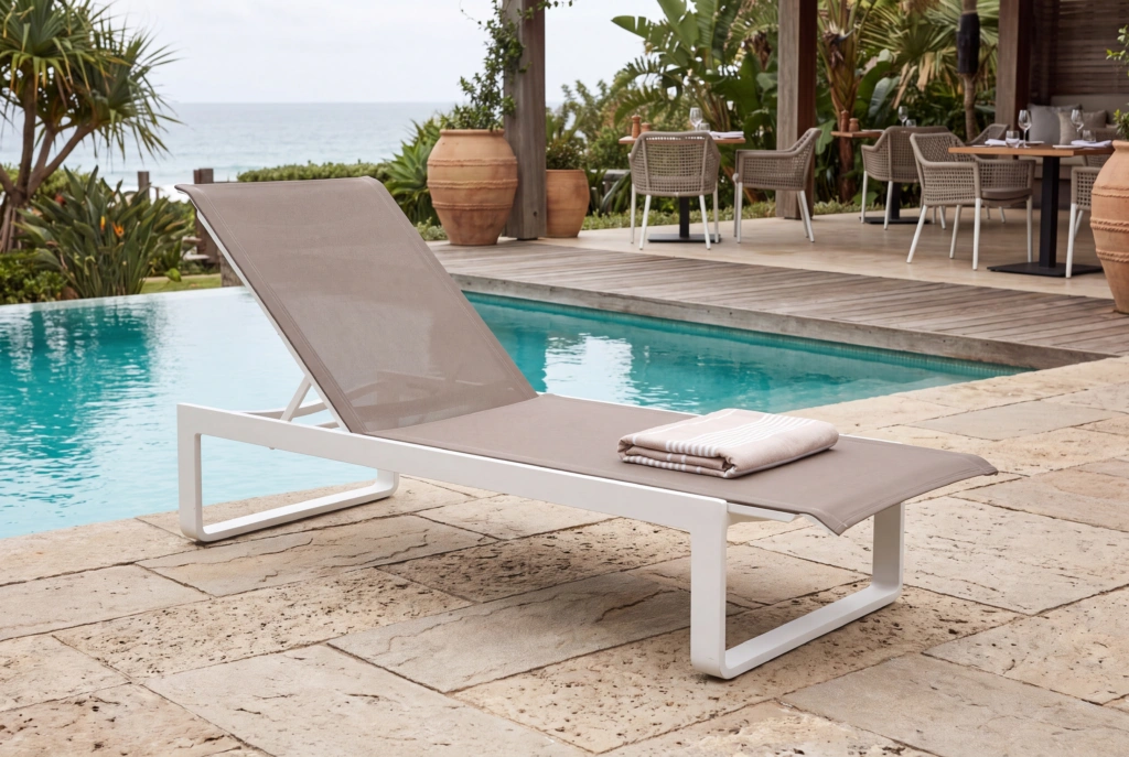 Palm Beach Sunlounger Sled setting