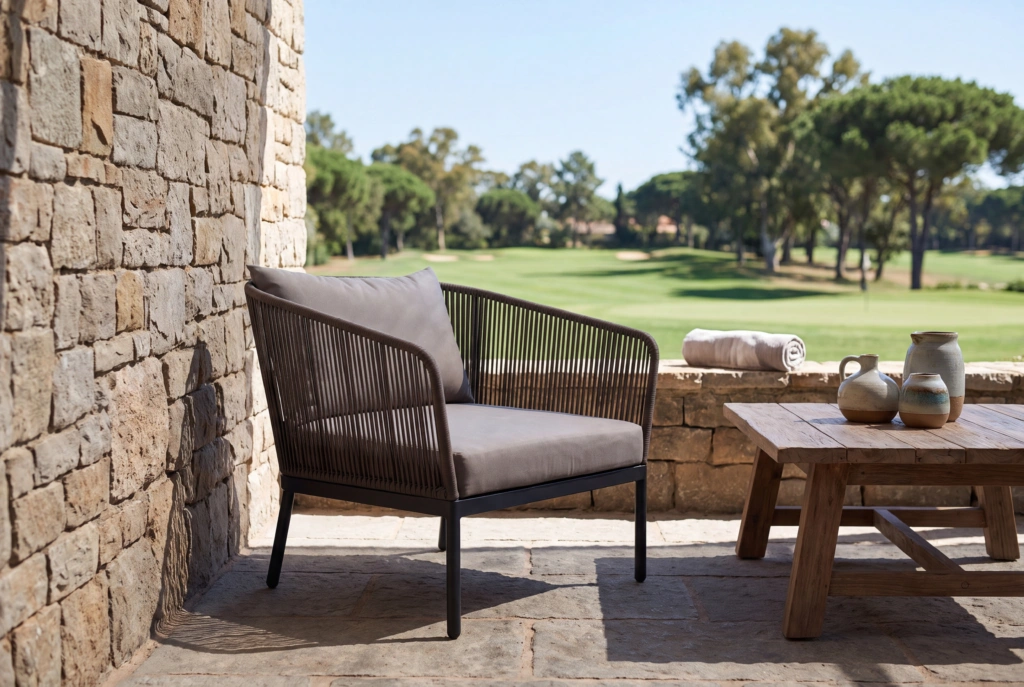 Captiva Lounge Armchair With Strap setting