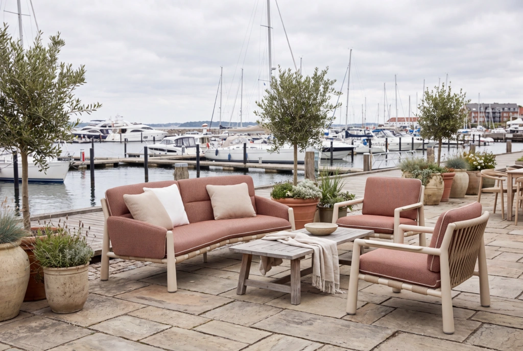 Kauai Curved 3-Seat Sofa setting