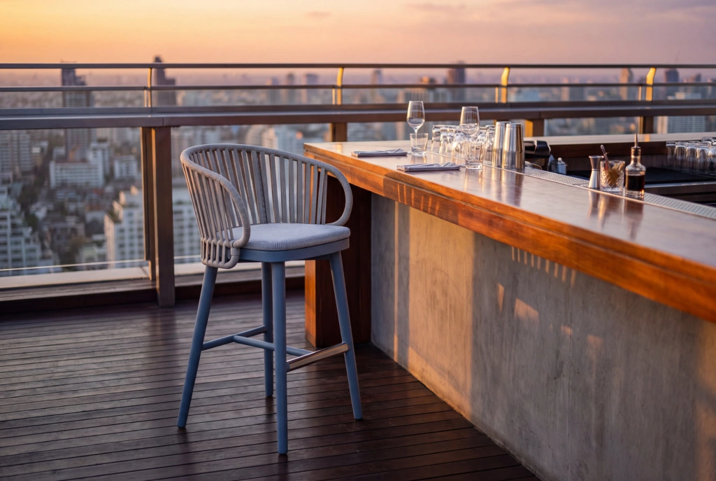 Jumbo B Barstool with Strap setting