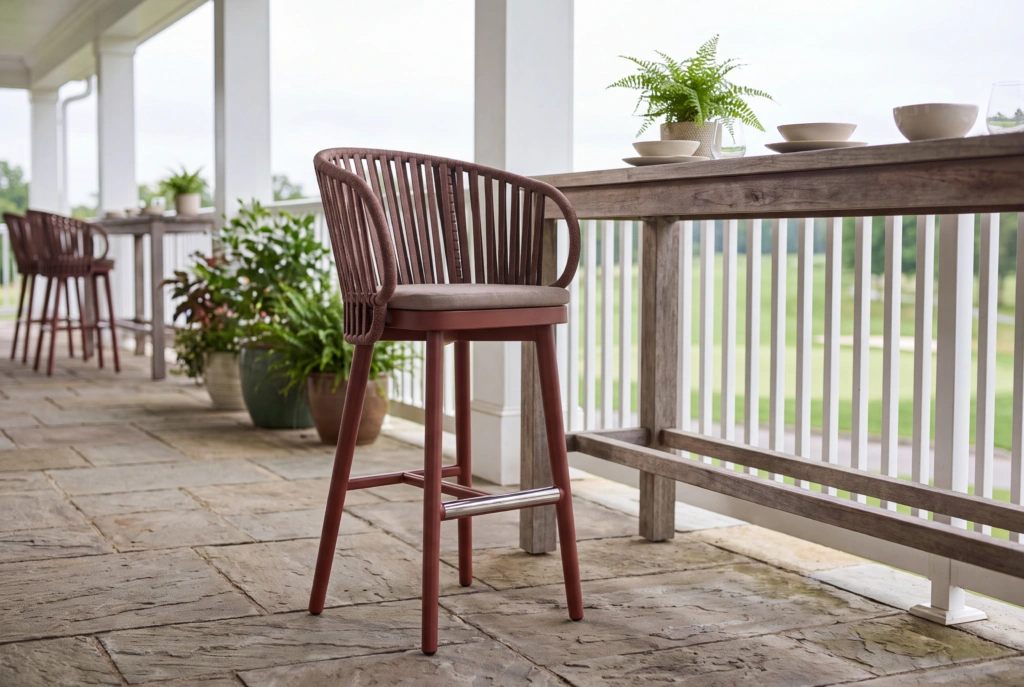 Jumbo B Barstool with Strap setting